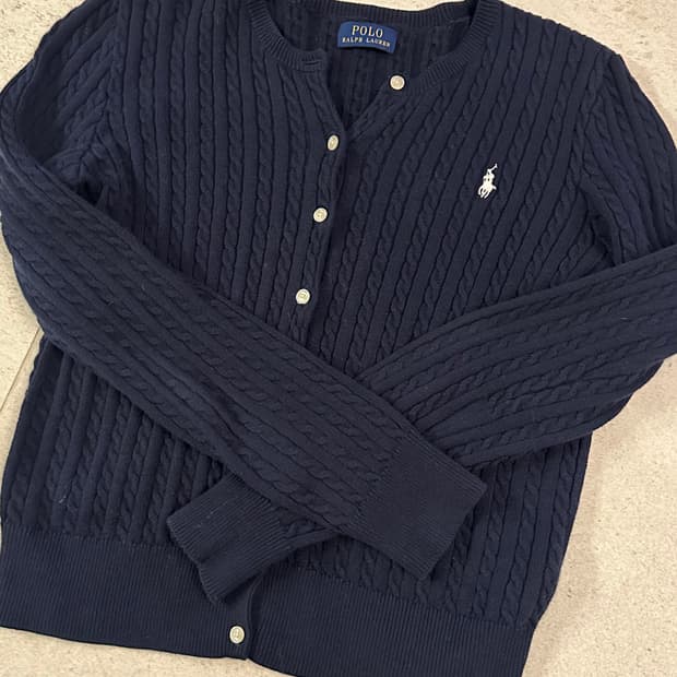폴로 꽈배기 네이비 가디건 팝니다