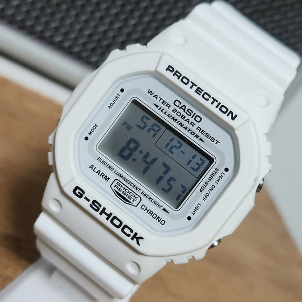 # 지샥 카시오 DW-5600MW 스페셜컬러에디션 지샥시계 급처 / 쥐샥