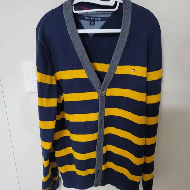 타미힐피거 사선무늬 가디건 L 100사이즈 상태굿

