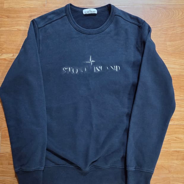 스톤아일랜드 그래픽 일레븐 맨투맨