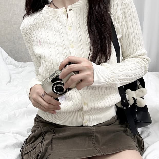 폴로 신형 핑크포니 크림 케이블가디건