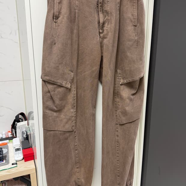 (2) symm mono flap pocket pants brown