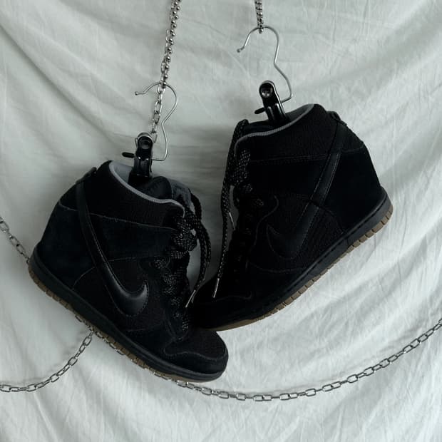 나이키 덩크 스카이하이 웨지힐 스니커즈