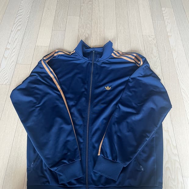 아디다스 베켄바우어 네이비