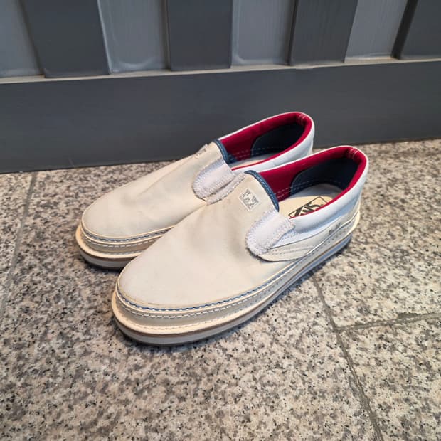 반스  아웃사이드 인 슬립온 스니커즈