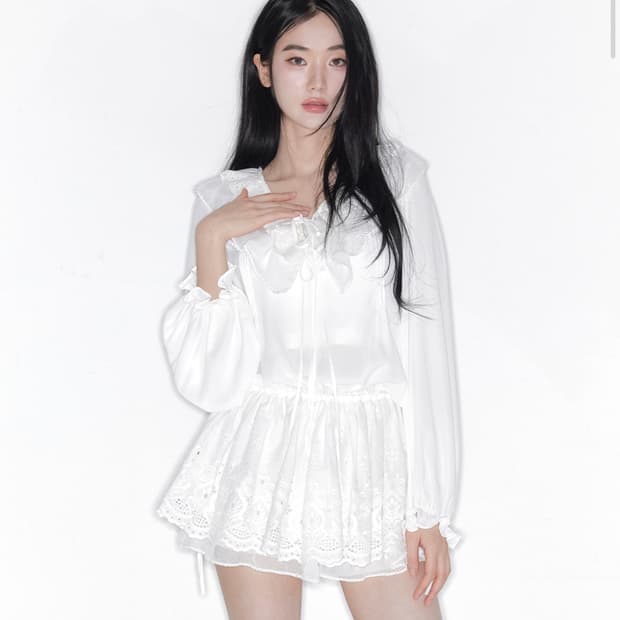 더티스 페탈 블룸 PETAL BLOOM SCALLOP DRESS 아이보리