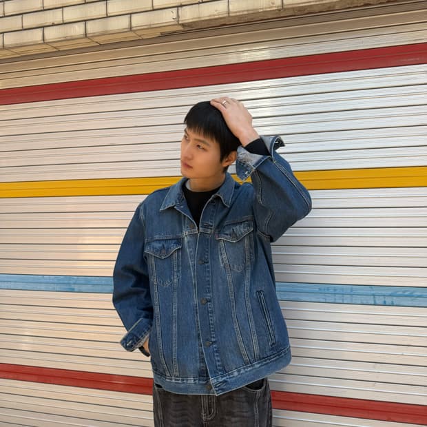 Levi’s Vintage Fit Denim Trucker Jacket