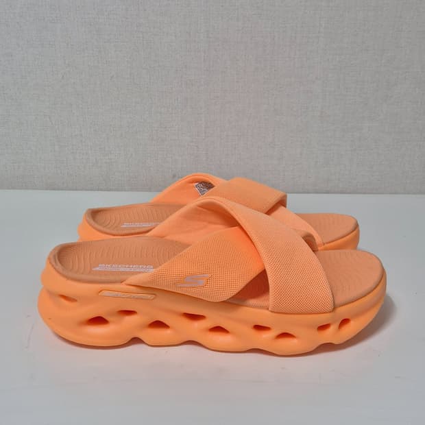 (240mm) 스케쳐스 고 워크 스월 슬라이드