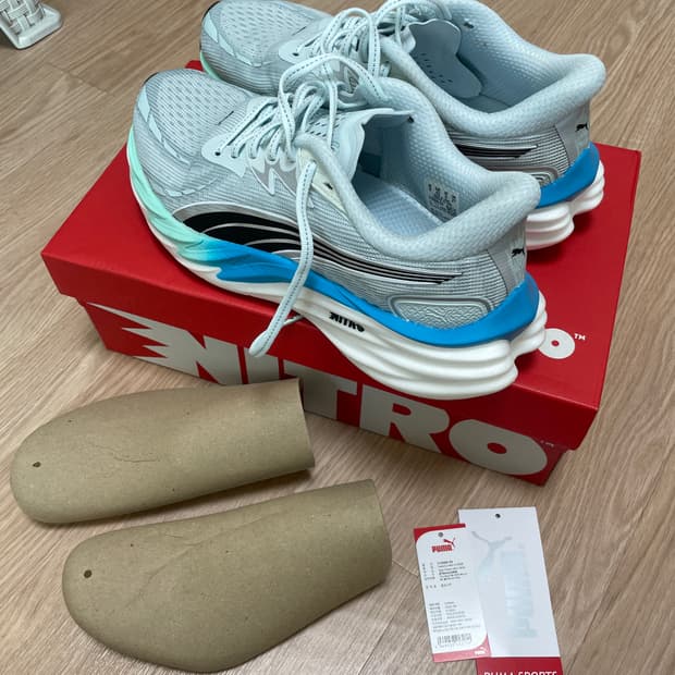 푸마 벨로시티 나이트로4 270 와이드 러닝화