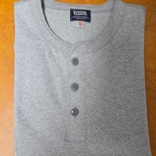 페로우즈 헨리넥 Heather Gray,Black,Navy 팝니다
