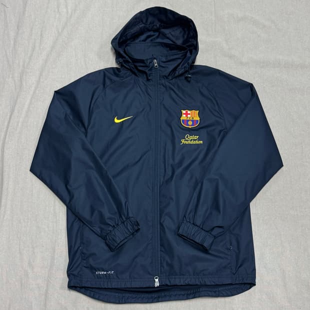 나이키 바르셀로나 자수 스톰핏 바람막이 L