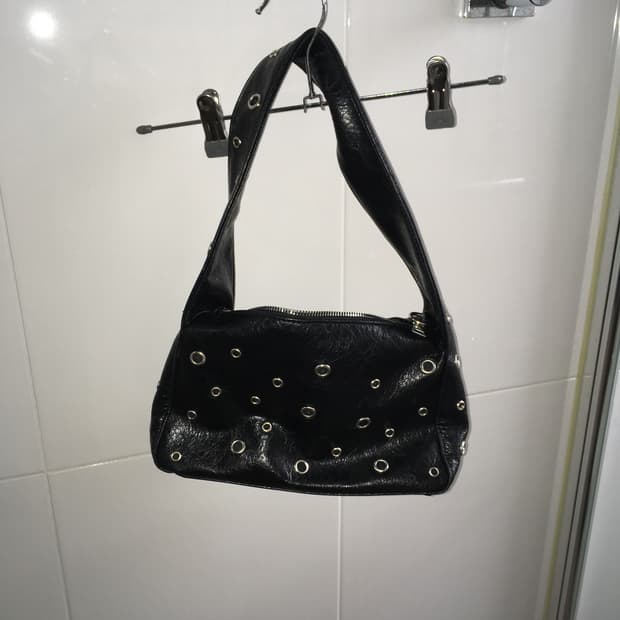 텍스처 서울 메탈 아일렛 백