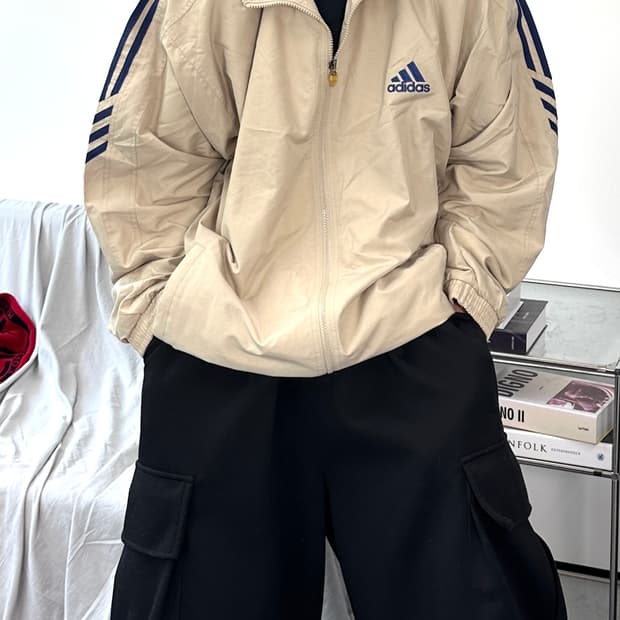 아디다스 90s 베이지 바람막이