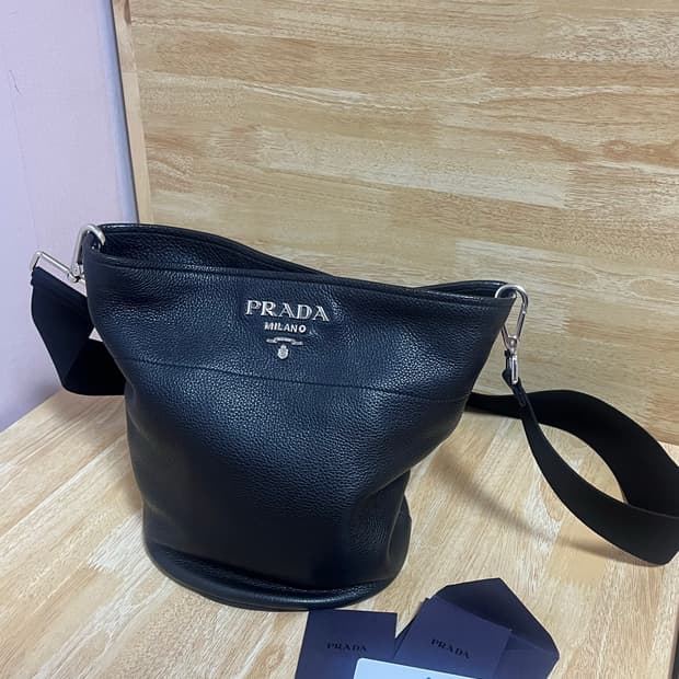 [PRADA] 프라다 비텔로 피닉스 스몰 버킷 숄더백