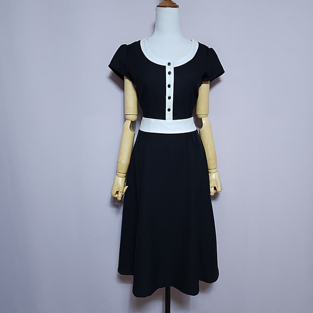 [66] 블랙  배색원피스