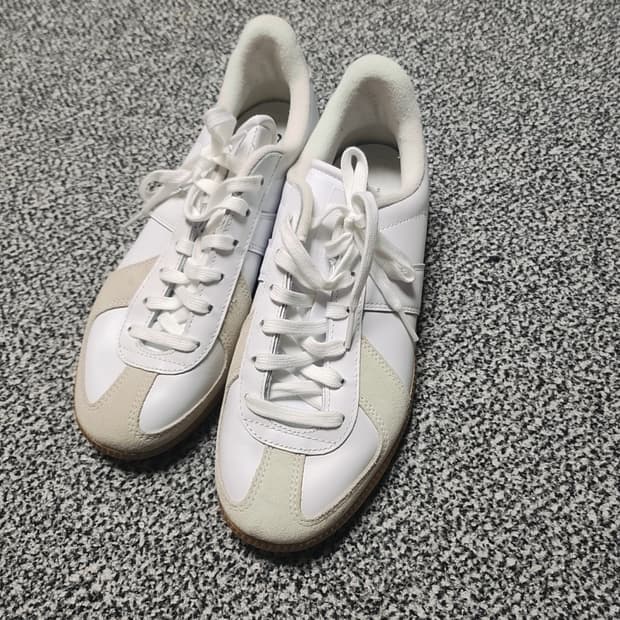 [250] 거의새거 아디다스 독일군 스니커즈