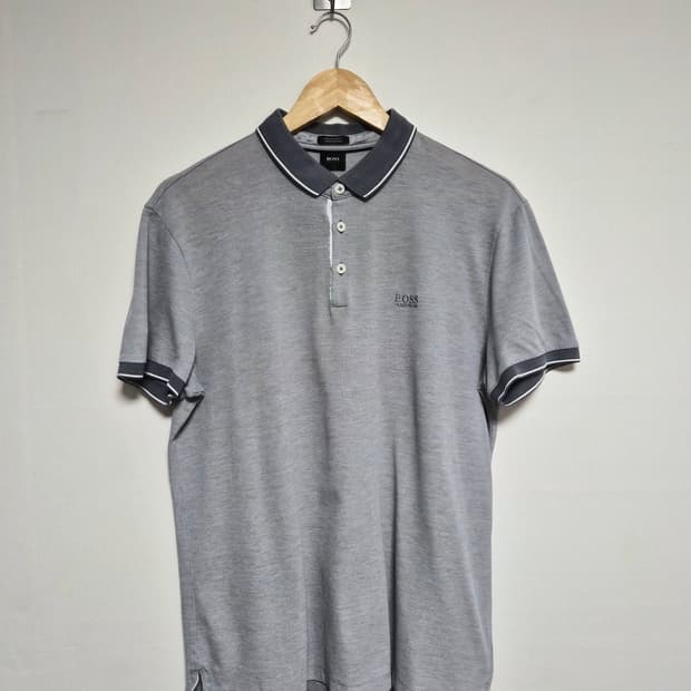 휴고보스Boss 메인 로고 그레이 반팔카라티 L - T113