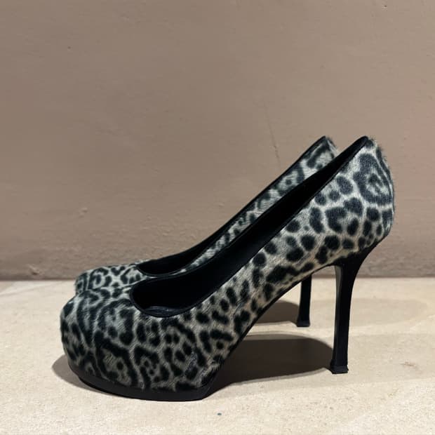 Yves Saint Laurent Leopard heels