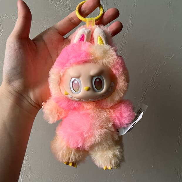 라부부 충성