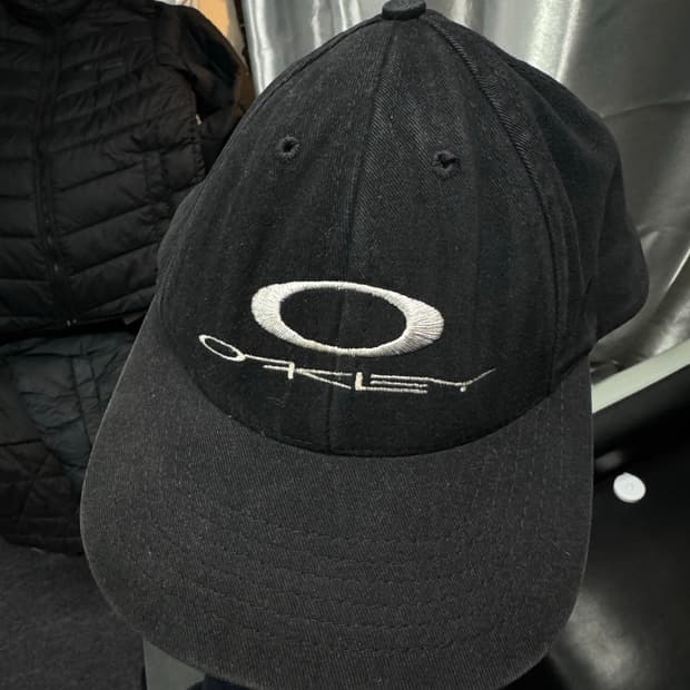 오클리 소프트웨어라인 캡