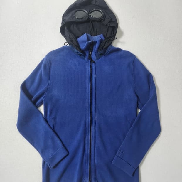 cp컴퍼니 니트후드 집업 블루