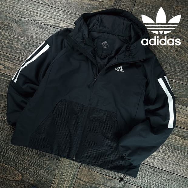 [아디다스] 로고 프린팅 오버핏 후드 바람막이 자켓 블랙 M19444