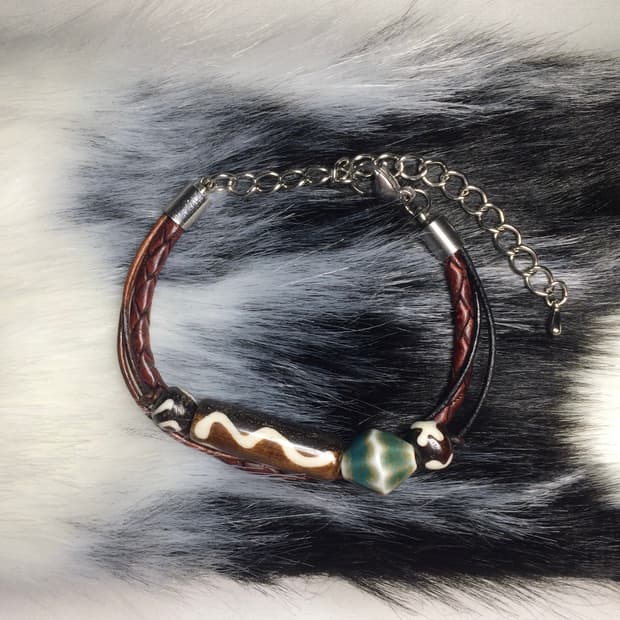 [10] 핸드메이드 가죽 팔찌
