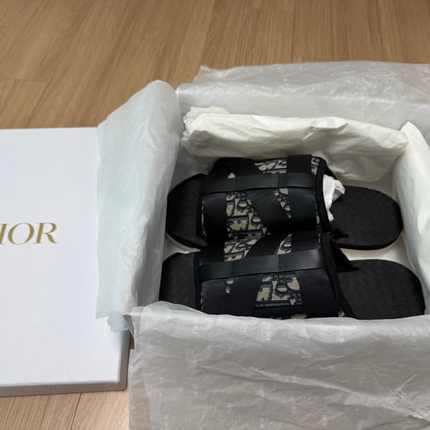 디올 오블리크 자카드 샌들