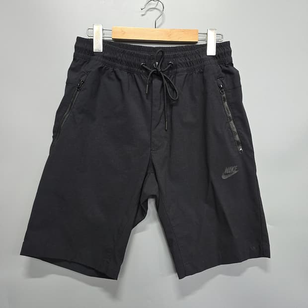 나이키(NIKE) 밴딩 트레이닝 숏팬츠 블랙 M