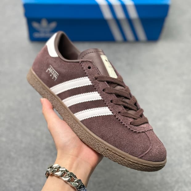 아디다스 오리지널 남녀 스니커즈