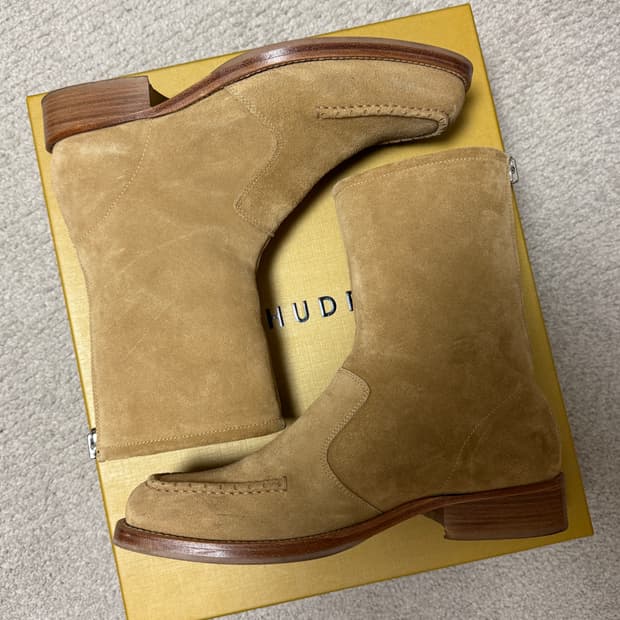 루드(RHUDE) 스웨이드 부츠