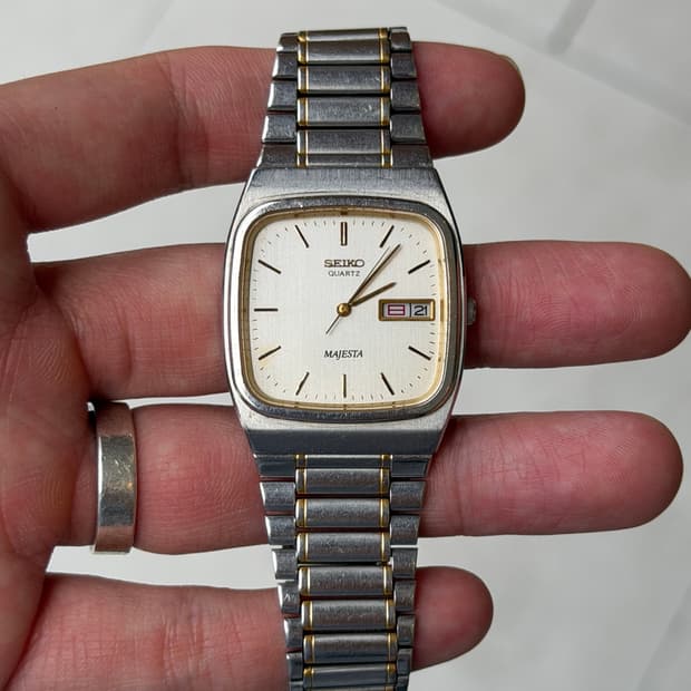 SEIKO quartz majesta