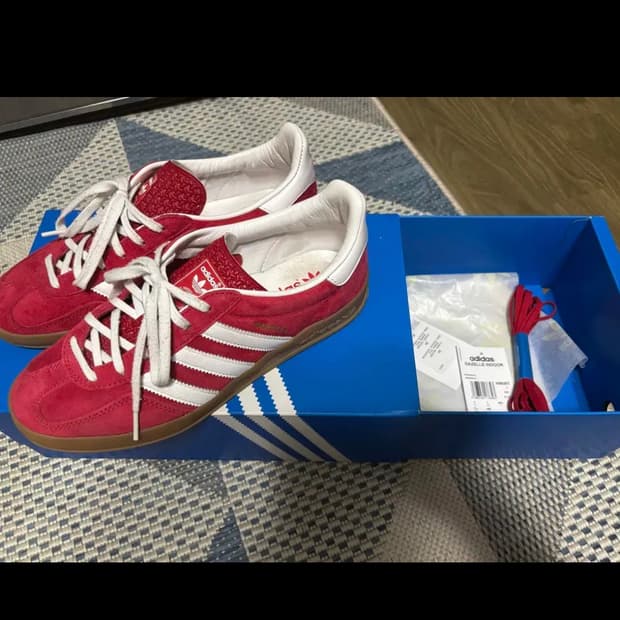 아디다스 가젤 인도어 스칼렛