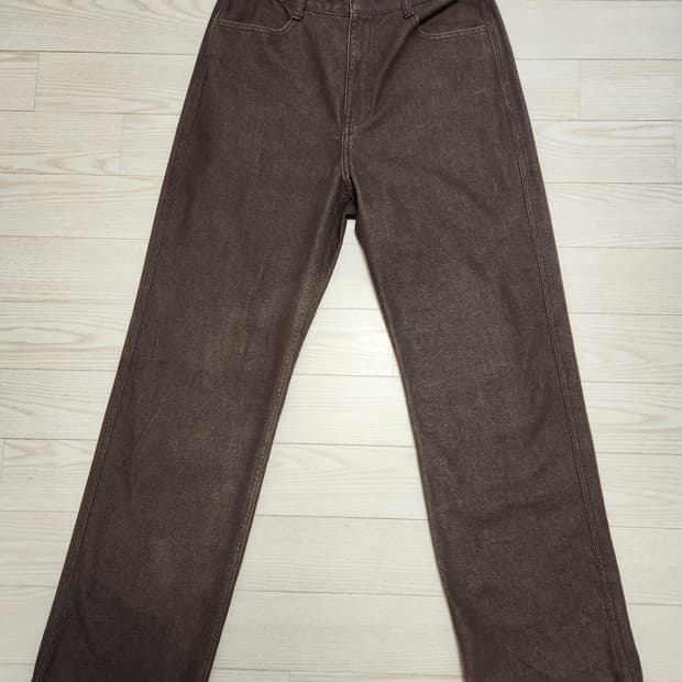 아모멘토 브라운 진