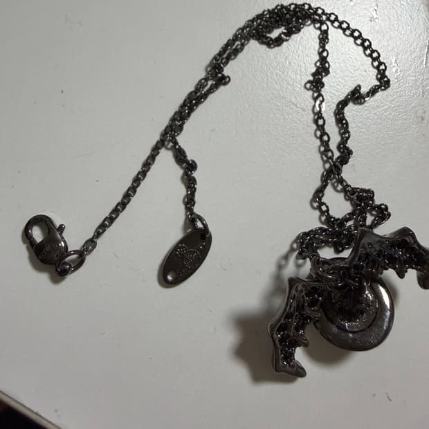 비비안웨스트우드 박쥐 orb 목걸이