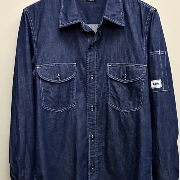 (M)LEE 리 코튼 샴브레이 데님 투포켓 워크셔츠 인디고블루