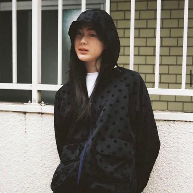 오헤시오 도트 프릴 후디드 윈드 브레이커 블랙