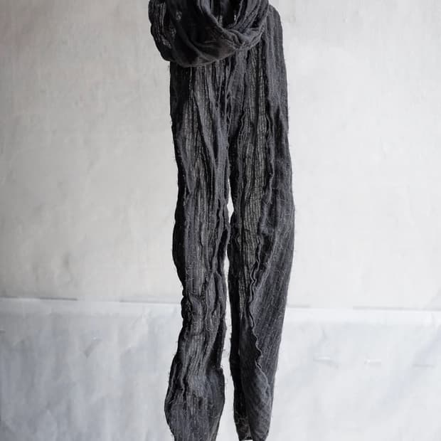 blackmerle endo grey scarf