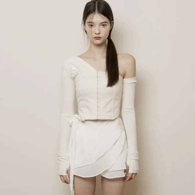 낫유어로즈 모니카탑