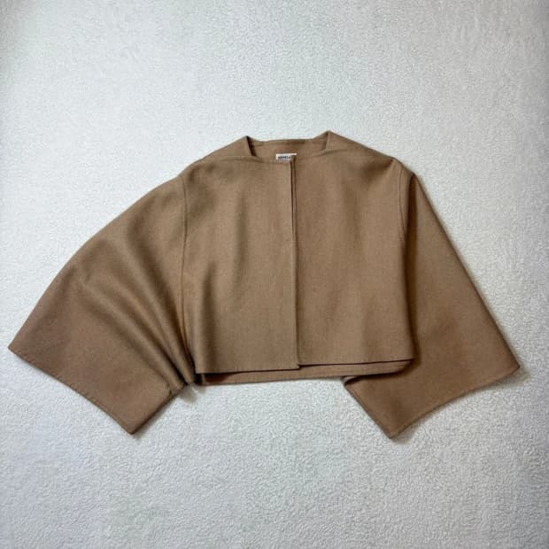 로로피아나 캐시미어 케이프 크롭 자켓 pn6164