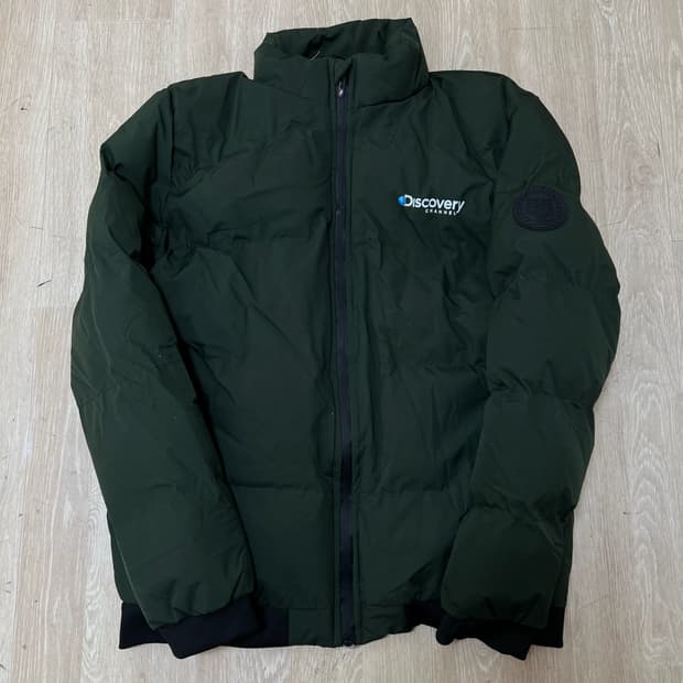 디스커버리 남성 로고 와펜 푸퍼 패딩 M/95 