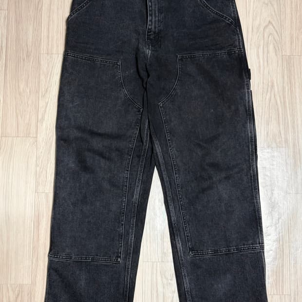 [32] 칼하트 WIP 메이틀랜드 더블니 팬츠 블랙 스톤 워시드 데님