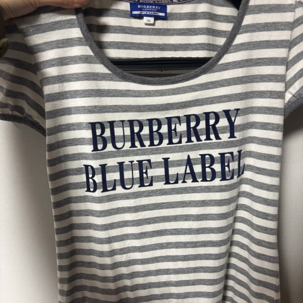 버버리 블루라벨 퍼프소매 체크 반팔
