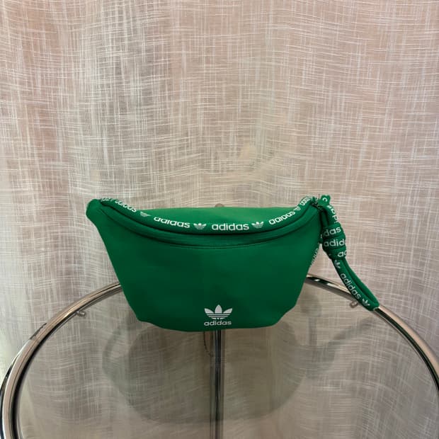 정품 아디다스 오리지널 슬링백    
