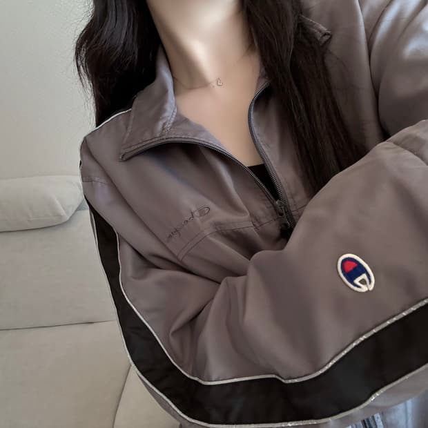 챔피온 카키 그레이 바람막이 