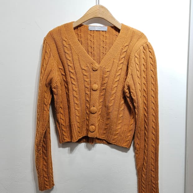 에잇세컨즈(8seconds) 크롭 꽈배기 패턴 가디건 S