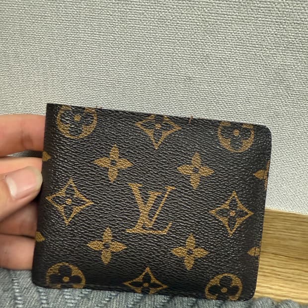 루이비통 반지갑
