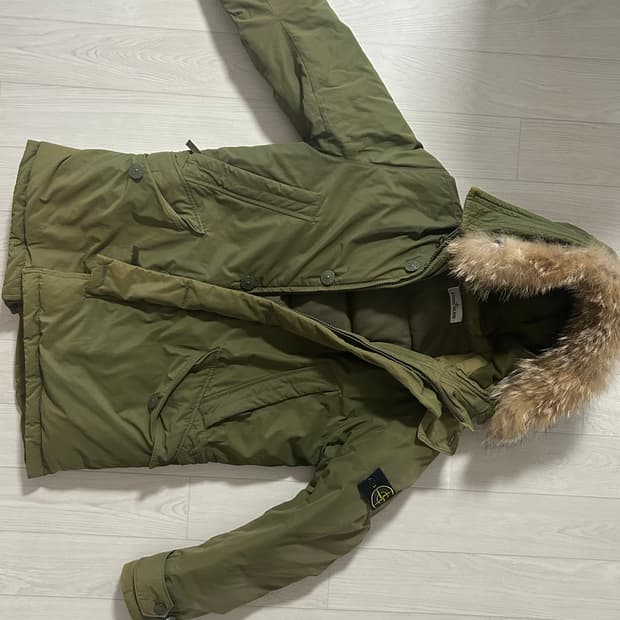 스톤아일랜드 마이크로 랩스 다운