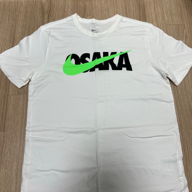나이키 x 오사카 반팔 팝니다