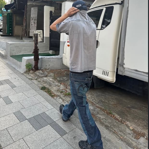 Xlim Ep.3 Synopsis 01 T-Shirt Light Blue